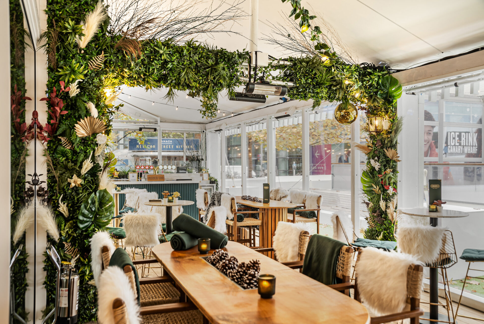 Ice Rink Canary Wharf - Oasis Bar and Terrace